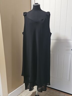 Megan Lee Black Sleeveless Flowy Crepe Midi Dress 24W